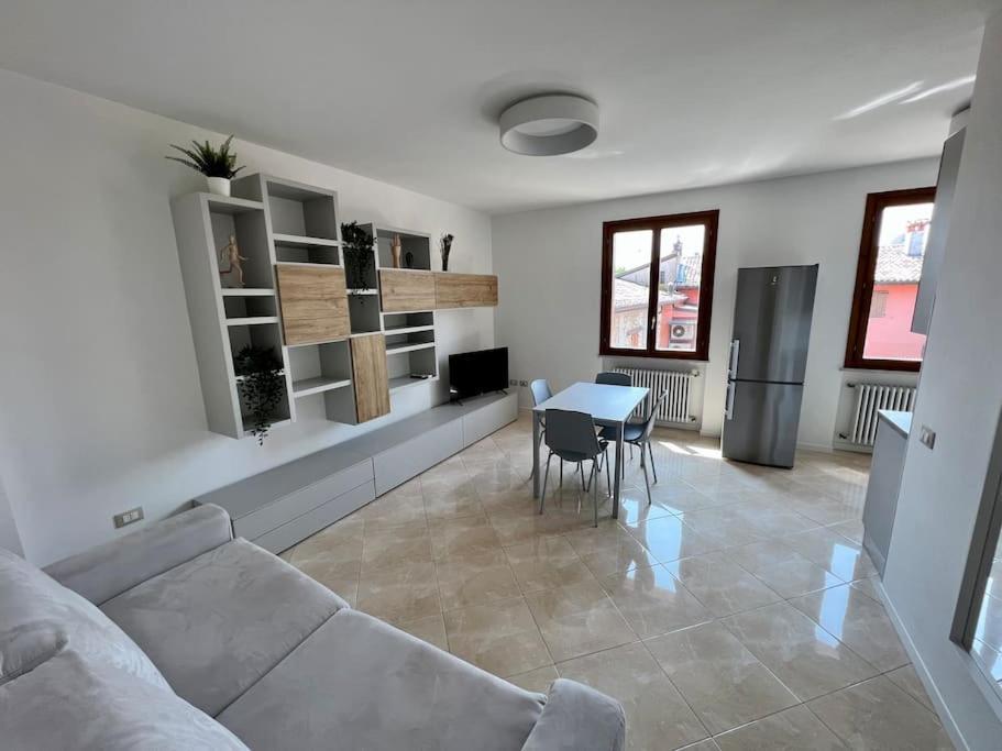 Apartmán Beija Flor-Trilocale Piazza Garibaldi N18 Desenzano del Garda Exteriér fotografie