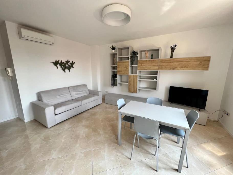 Apartmán Beija Flor-Trilocale Piazza Garibaldi N18 Desenzano del Garda Exteriér fotografie
